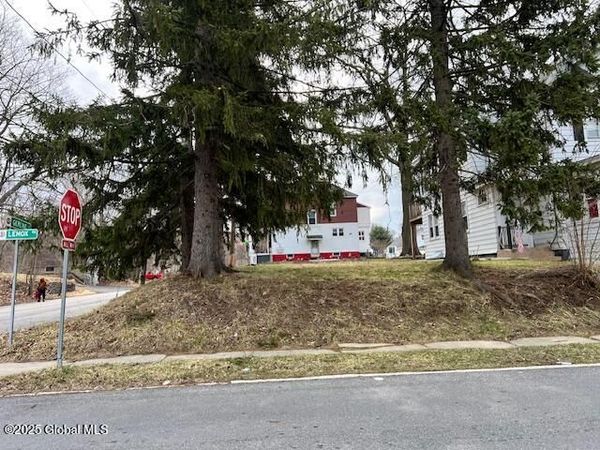 L1 Lenox Road, Schenectady, NY 12308