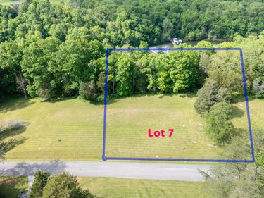 Lot 7 Cedar Pointe Drive, Somerset, KY 42501