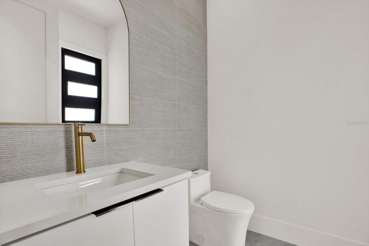 908 W Fribley Street, Tampa, FL 33603 Photo