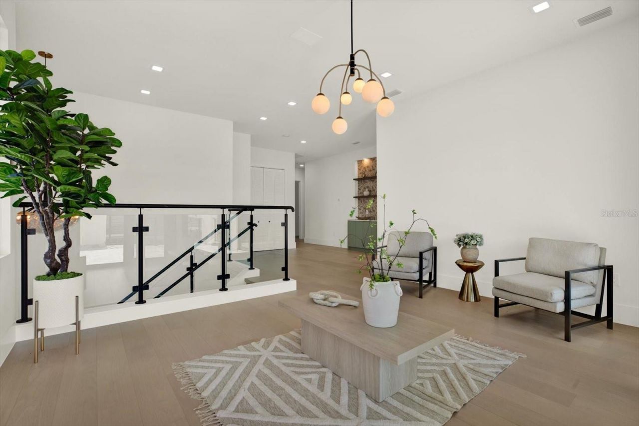 908 W Fribley Street, Tampa, FL 33603 Photo