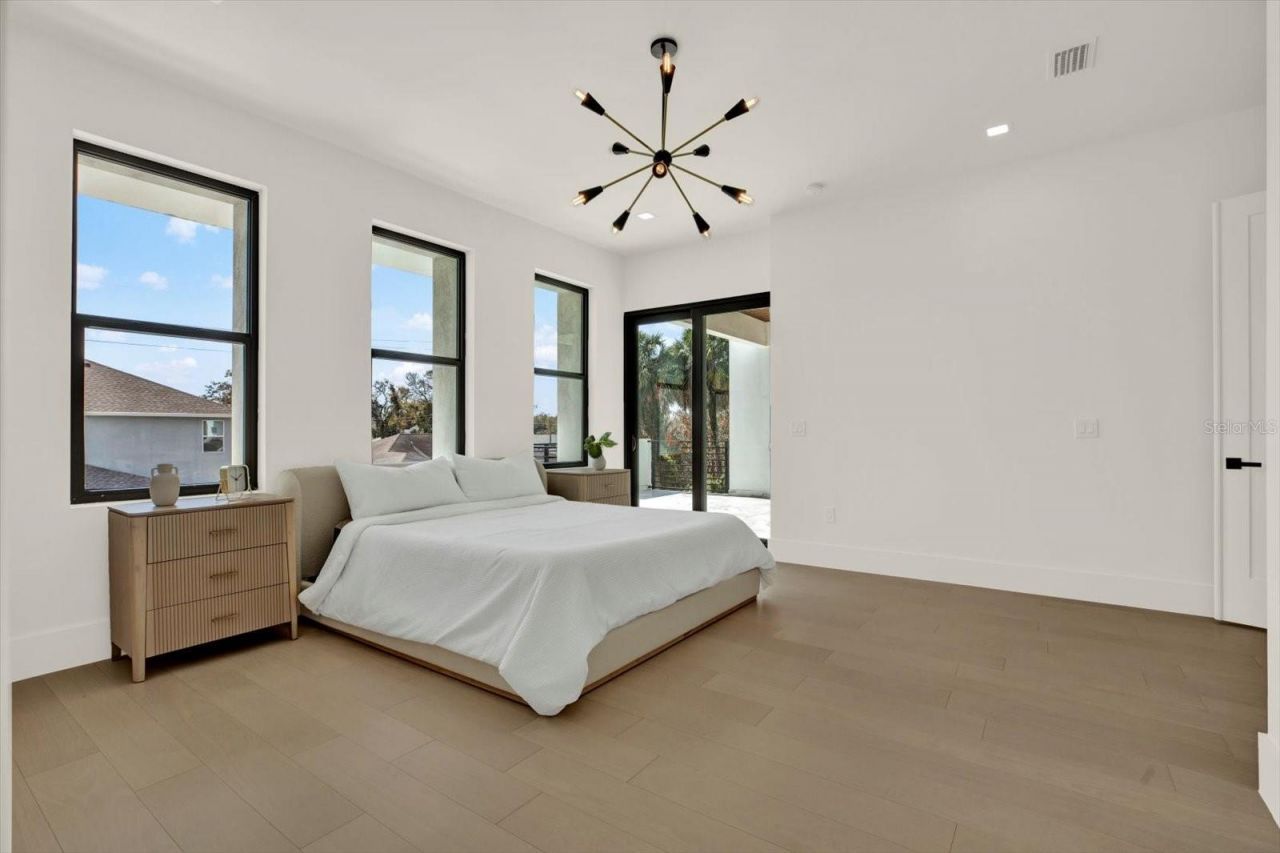 908 W Fribley Street, Tampa, FL 33603 Photo