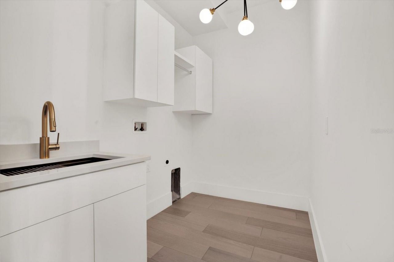 908 W Fribley Street, Tampa, FL 33603 Photo