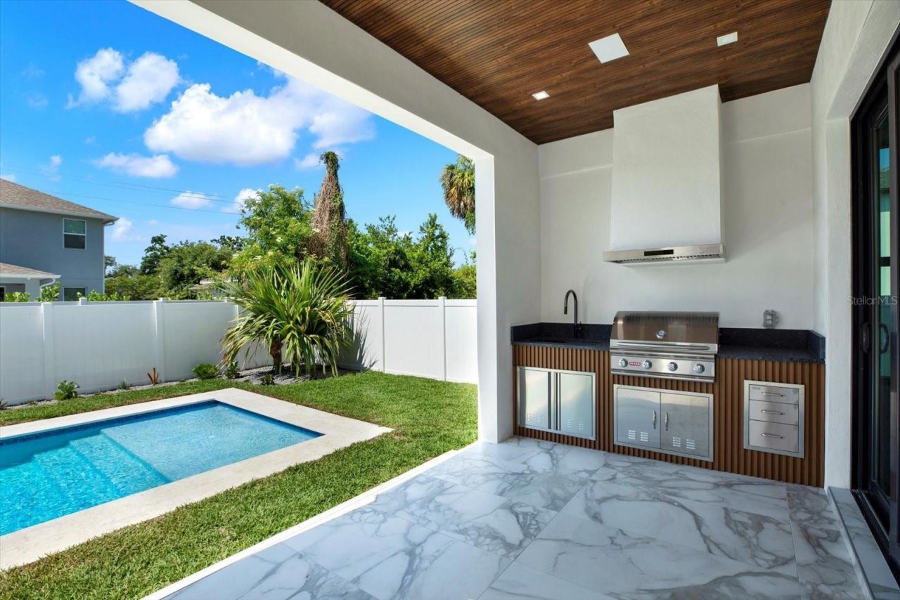 908 W Fribley Street, Tampa, FL 33603 Photo