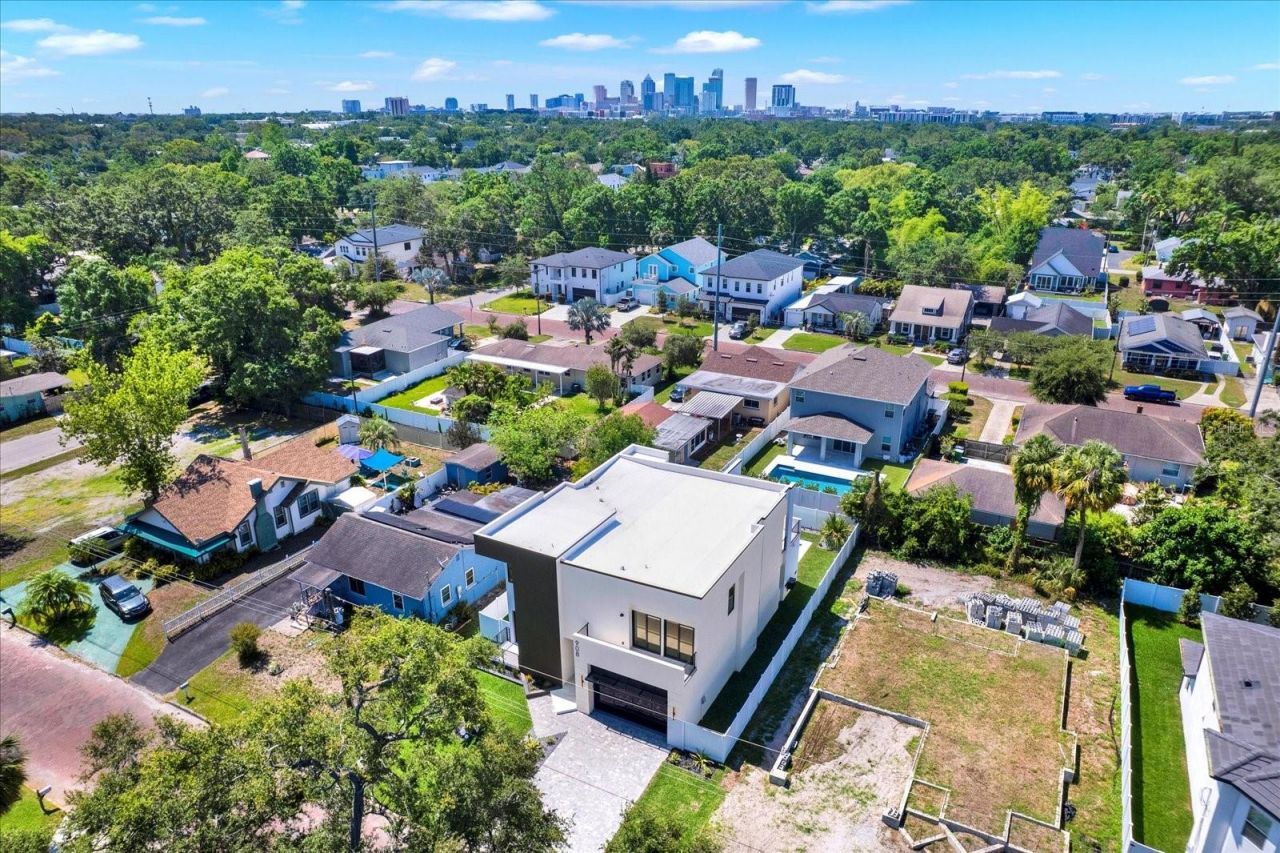 908 W Fribley Street, Tampa, FL 33603 Photo