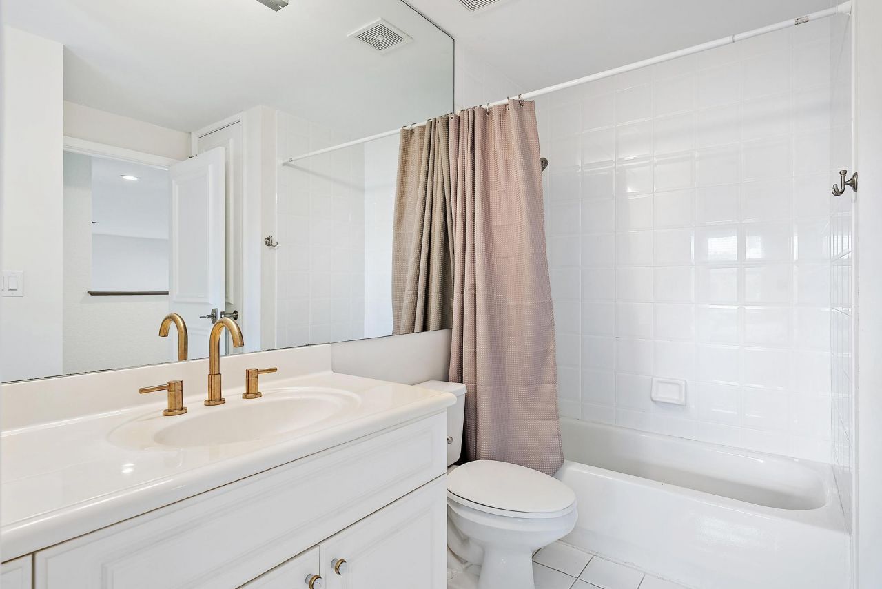 8405 Legend Club Drive, West Palm Beach, FL 33412 Photo