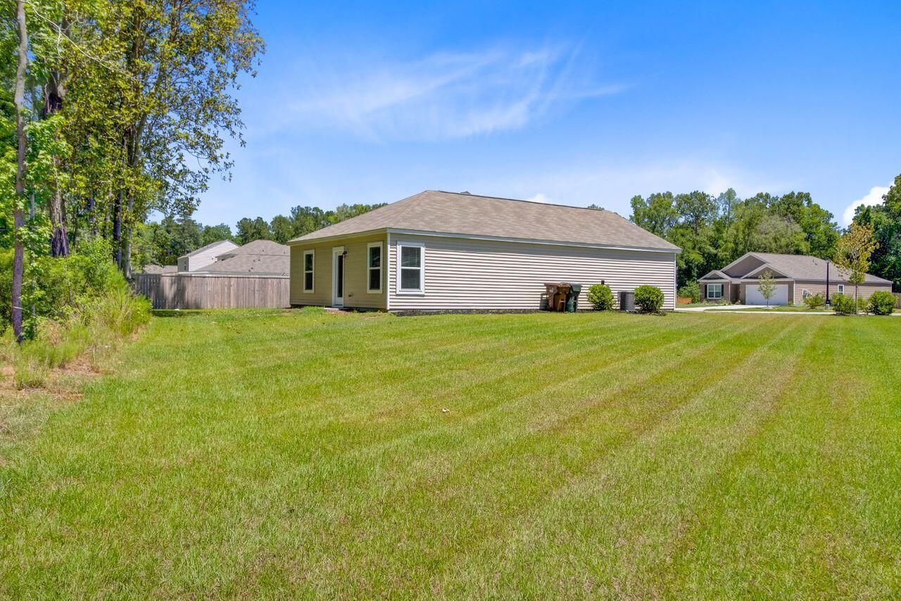 407 Spruce Ivy Street Photo 39