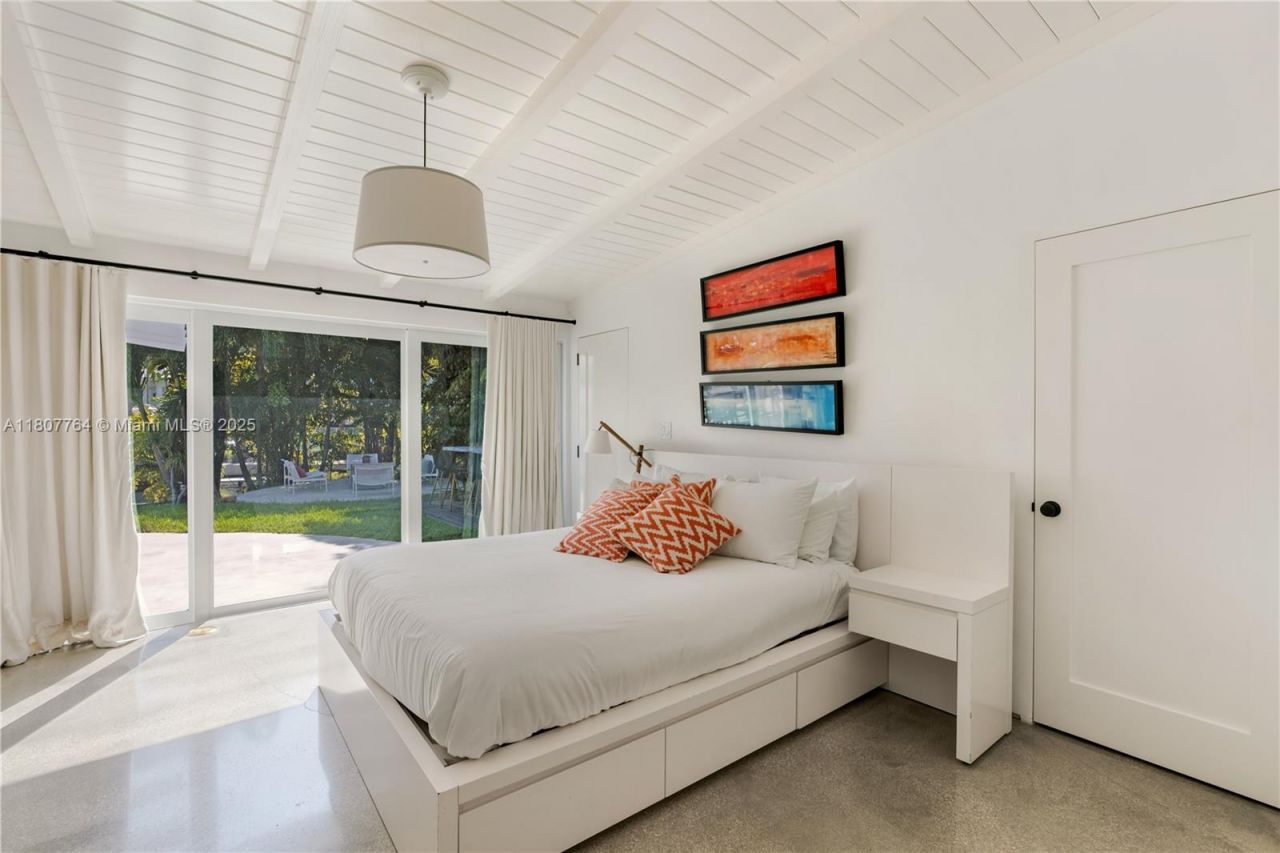 270 Island Dr, Key Biscayne, FL 33149 Photo