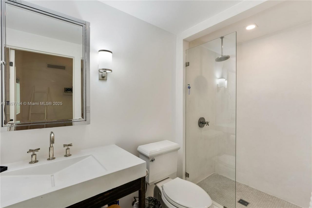 270 Island Dr, Key Biscayne, FL 33149 Photo