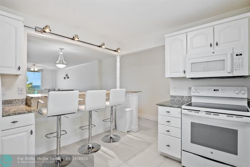 1051 Hillsboro Mile, Unit 305E, Hillsboro Beach, FL 33062 Photo