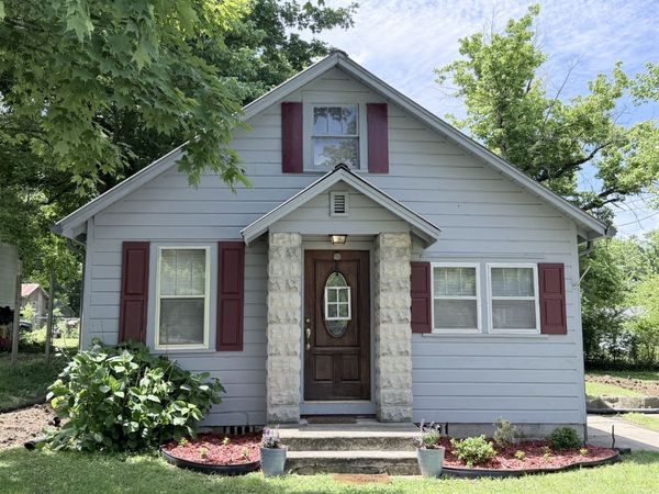 962 3rd St, Tracy City, TN 37387
