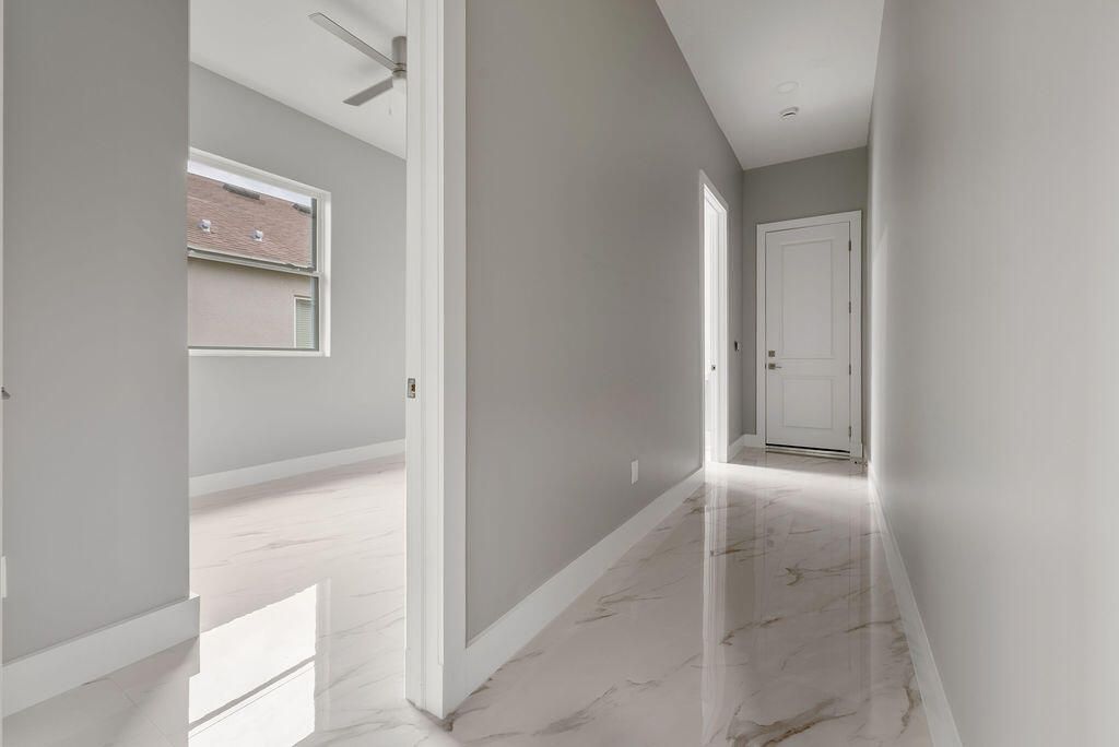 660 NE Moss Rose Place, Port Saint Lucie, FL 34983 Photo