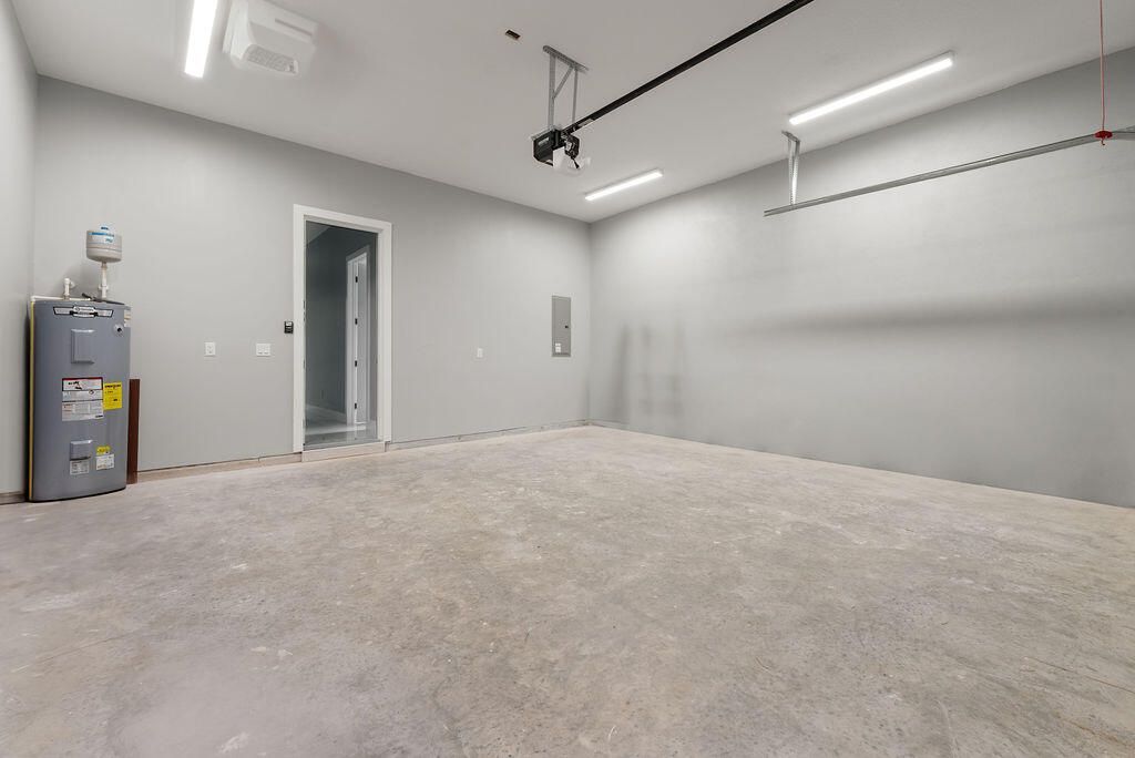 660 NE Moss Rose Place, Port Saint Lucie, FL 34983 Photo