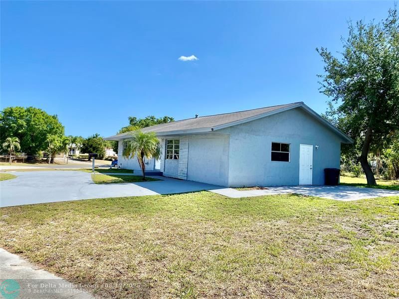 1654 43rd St, West Palm Beach, FL 33407 Photo