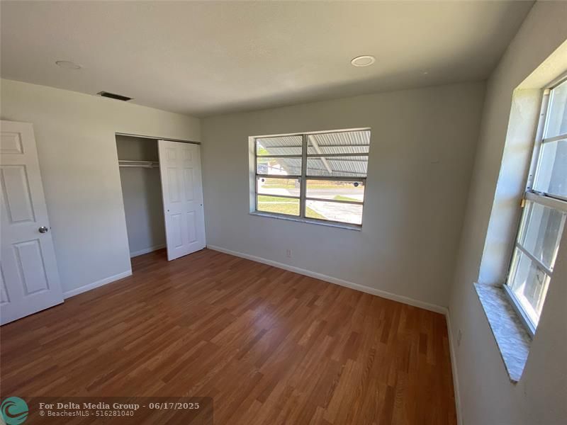 1654 43rd St, West Palm Beach, FL 33407 Photo