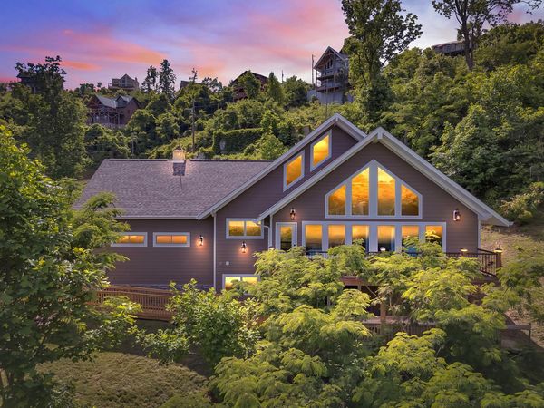 730 Deerfoot Drive, Gatlinburg, TN 37738