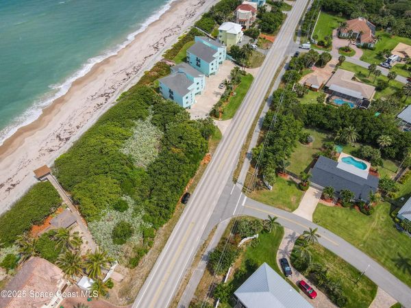 201 Woody Circle, Melbourne Beach, FL 32951