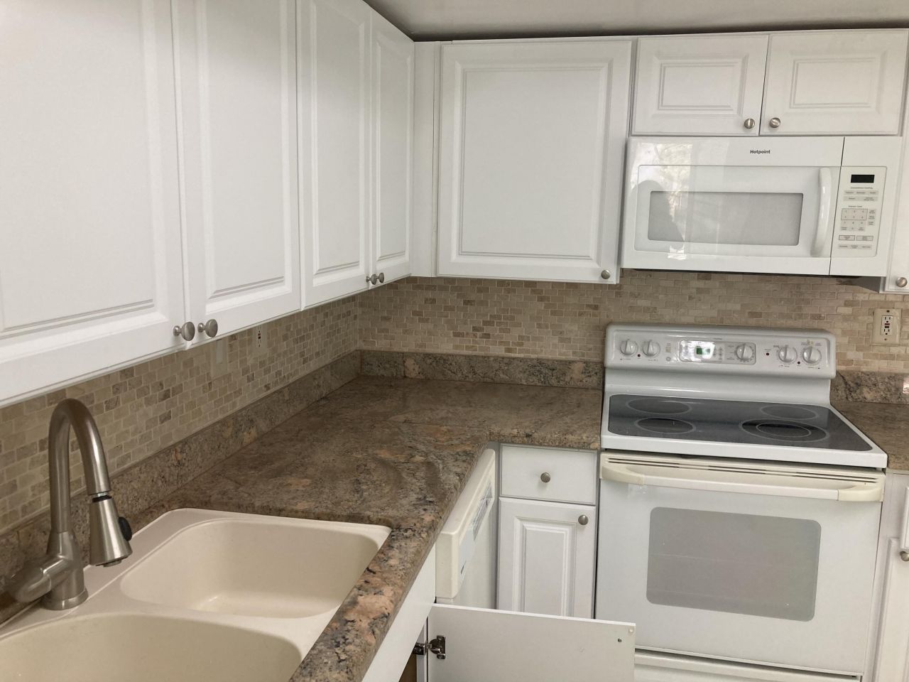 11811 Ave Of The Pga, Unit 2-1c, Palm Beach Gardens, FL 33418 Photo