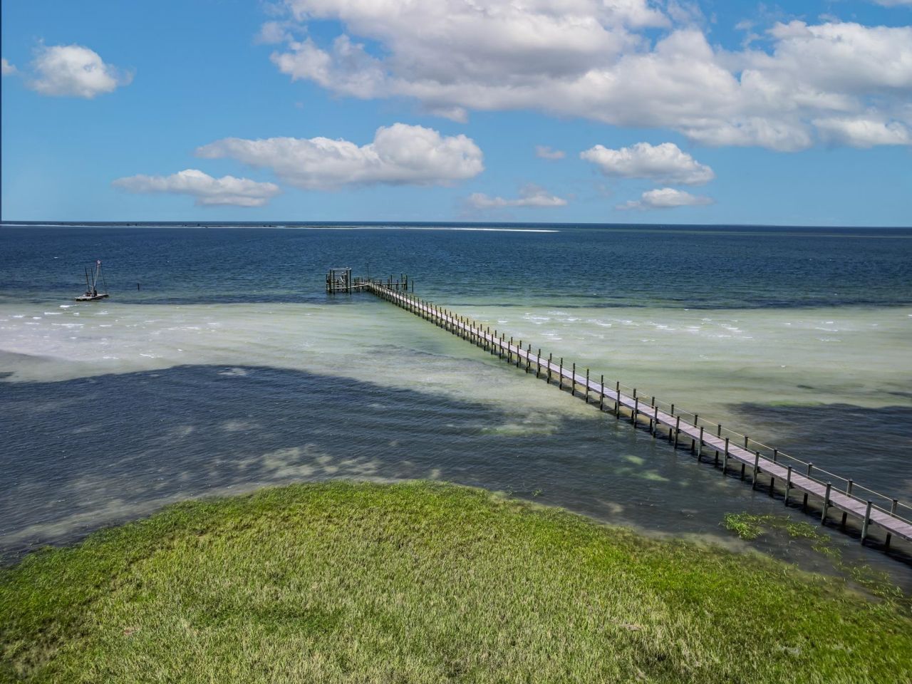 4522 St Teresa Landing, Saint Teresa, FL 32346 Photo