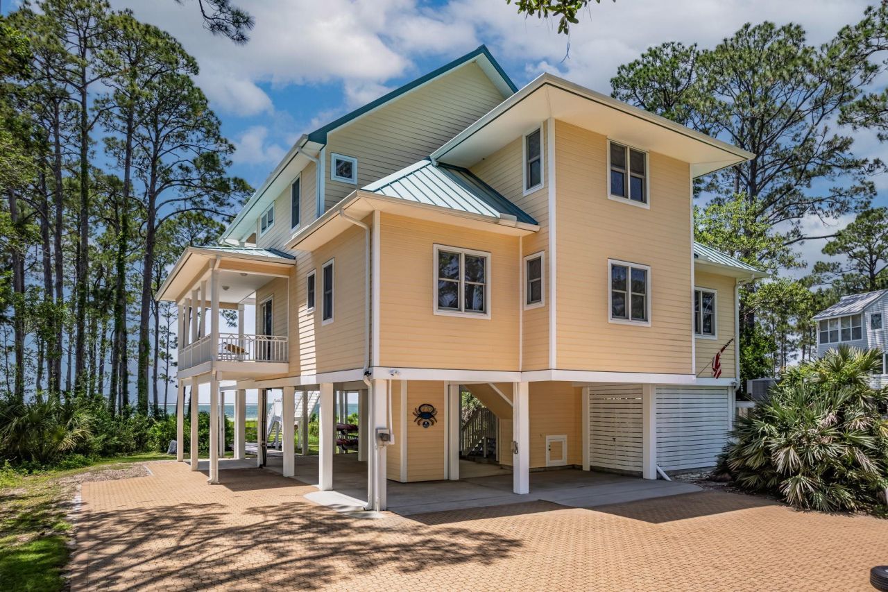 4522 St Teresa Landing, Saint Teresa, FL 32346 Photo