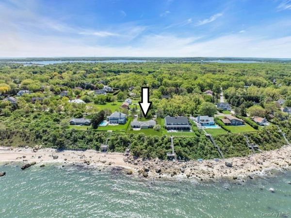 2100 Sound Drive, Greenport, NY 11944