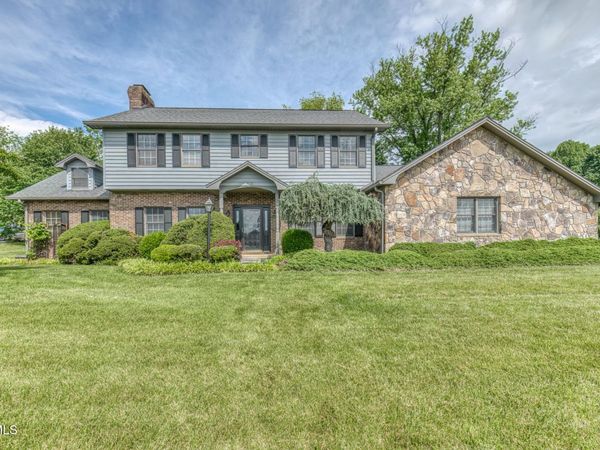 3510 Bondwood Circle, Johnson City, TN 37604