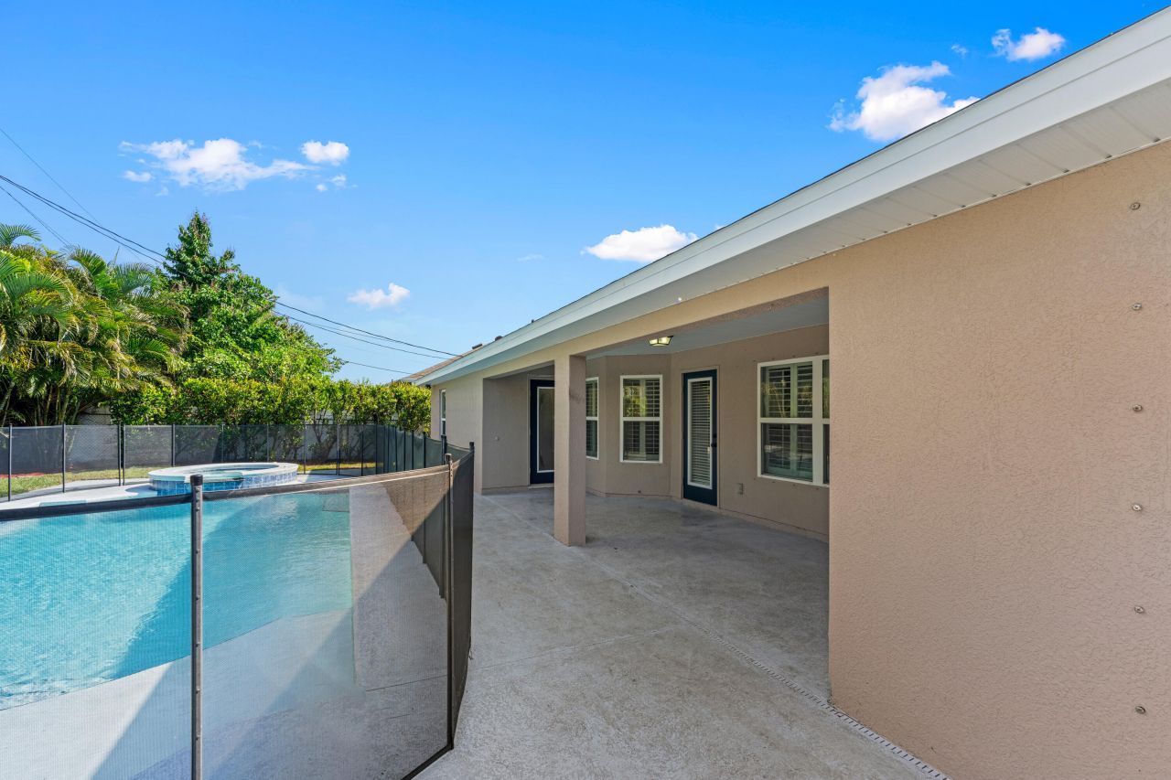 4672 SW Wade Drive, Port Saint Lucie, FL 34953 Photo