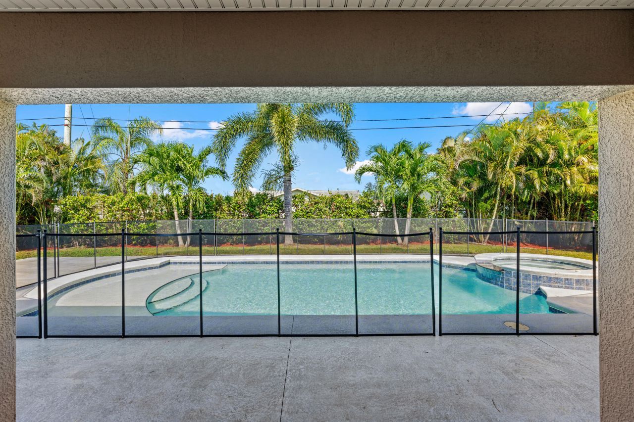 4672 SW Wade Drive, Port Saint Lucie, FL 34953 Photo