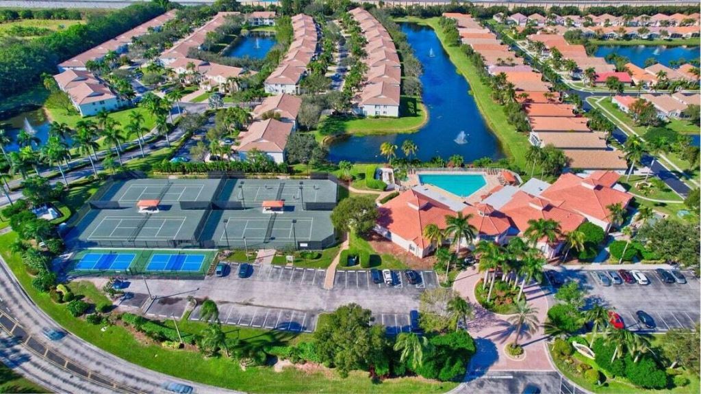 7886 Laina Lane, Unit 2, Boynton Beach, FL 33437 Photo