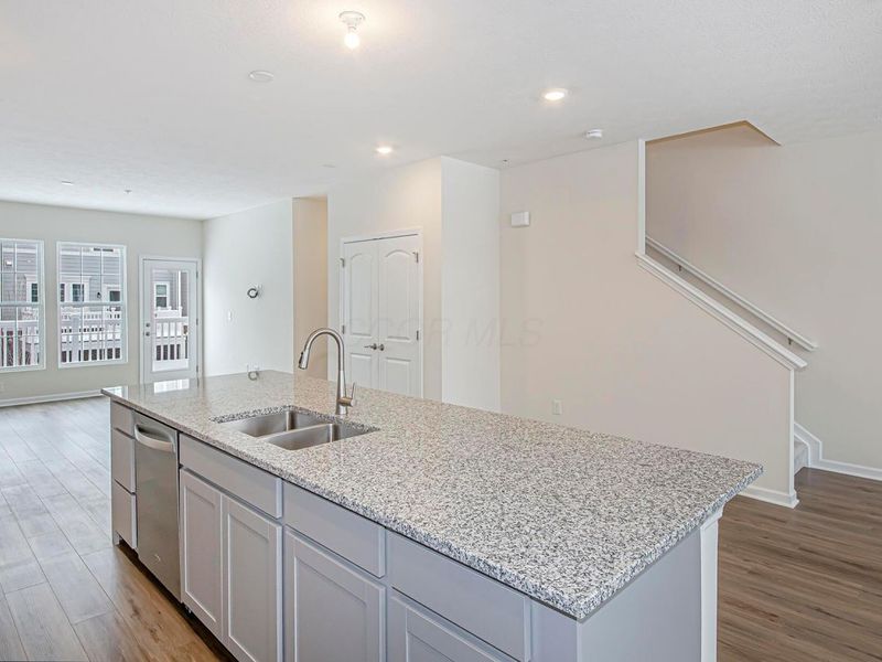 4175 Tuller Road, Unit Lot 1102, Dublin, OH 43017 Photo 6