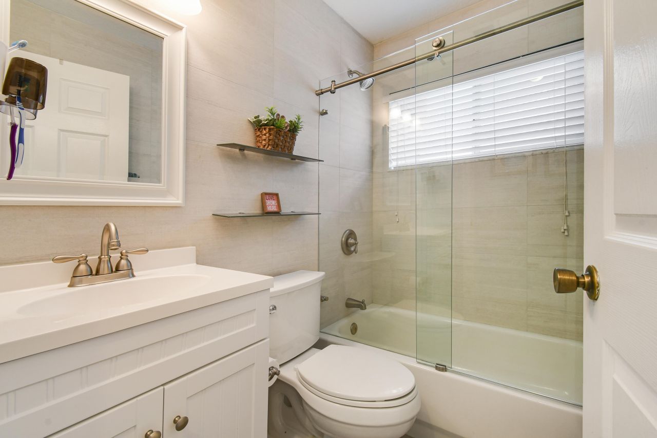 1644 Oak Berry Circle, Wellington, FL 33414 Photo