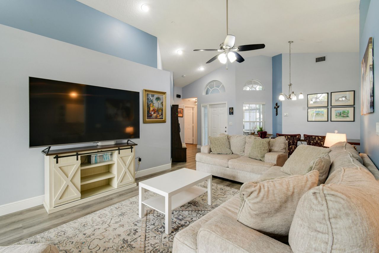 1644 Oak Berry Circle, Wellington, FL 33414 Photo