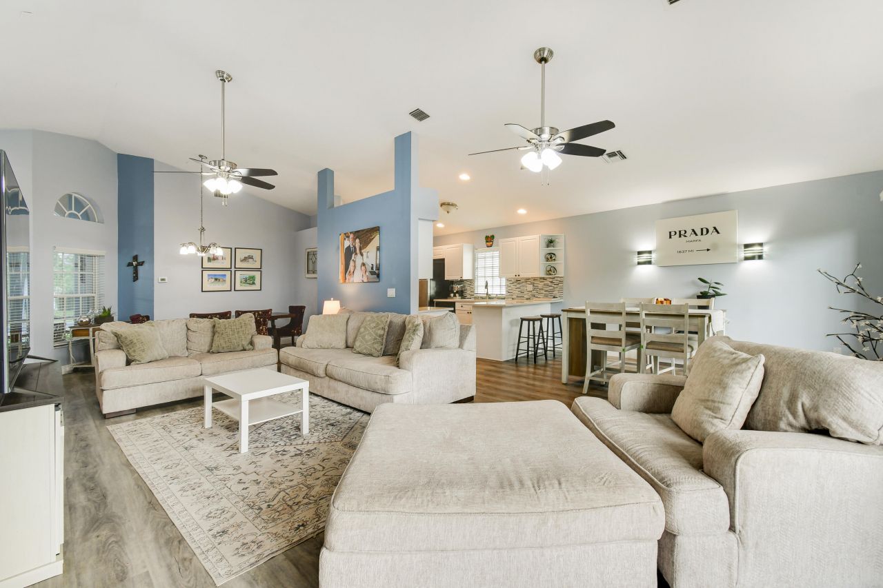 1644 Oak Berry Circle, Wellington, FL 33414 Photo