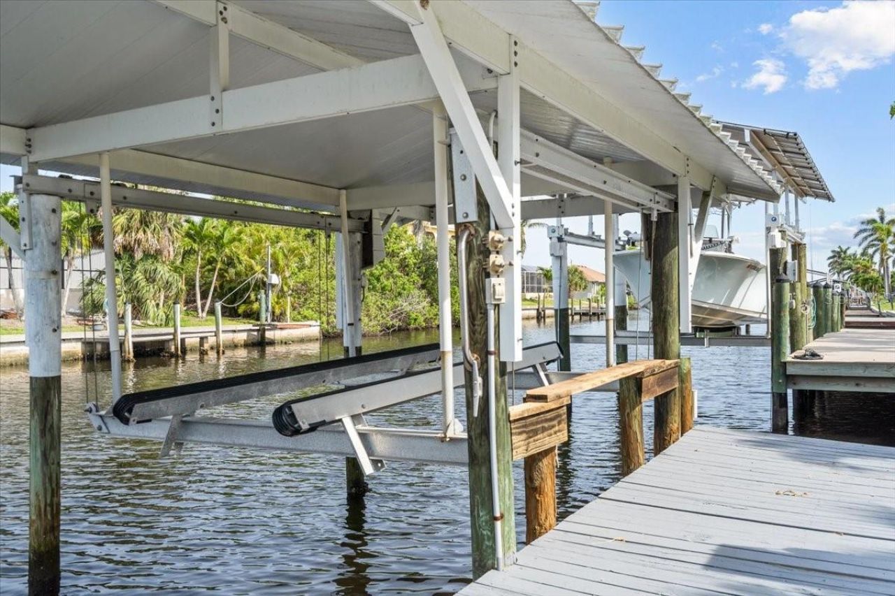 4210 Palm Drive, Punta Gorda, FL 33950 Photo