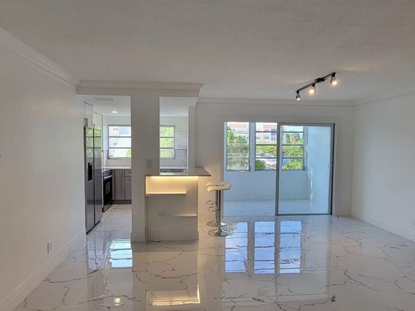 2301 NW 41st Ave, Unit 209, Lauderhill, FL 33313