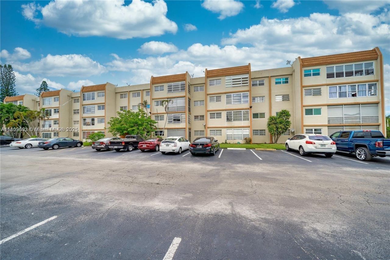 2301 NW 41st Ave, Unit 209, Lauderhill, FL 33313 Photo