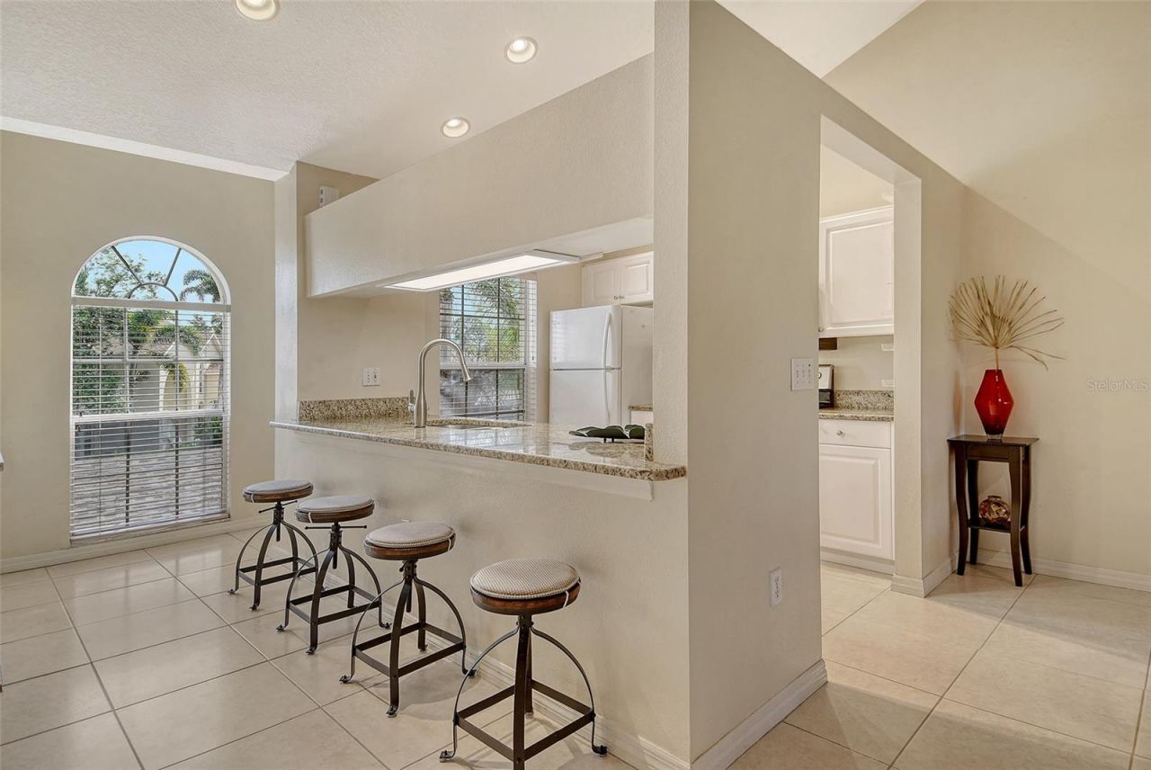 8370 Wingate Drive, Unit 724, Sarasota, FL 34238 Photo