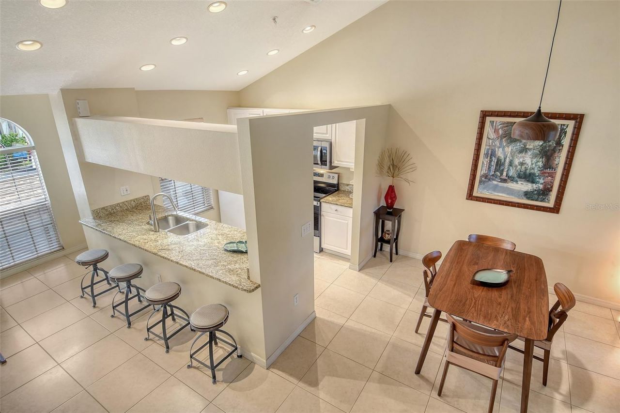 8370 Wingate Drive, Unit 724, Sarasota, FL 34238 Photo