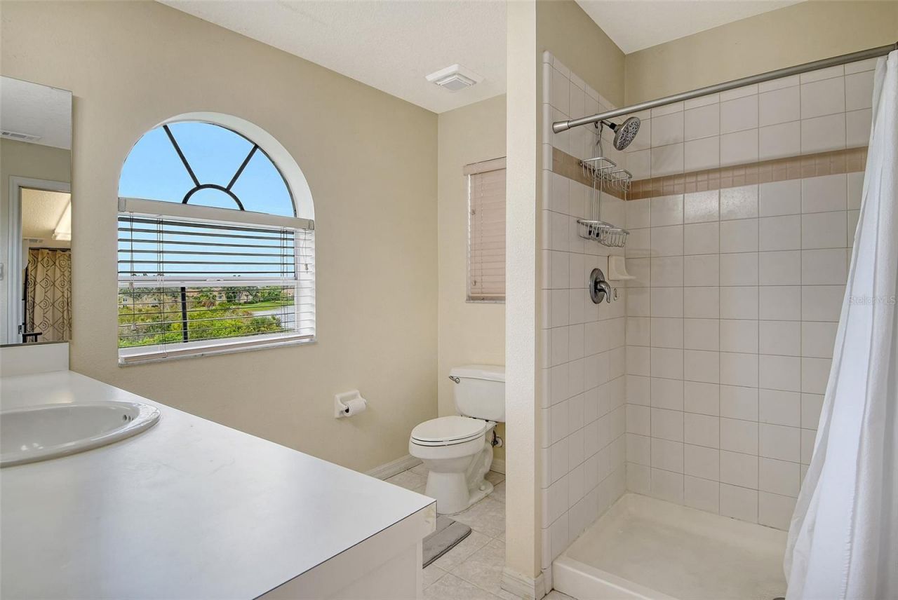 8370 Wingate Drive, Unit 724, Sarasota, FL 34238 Photo