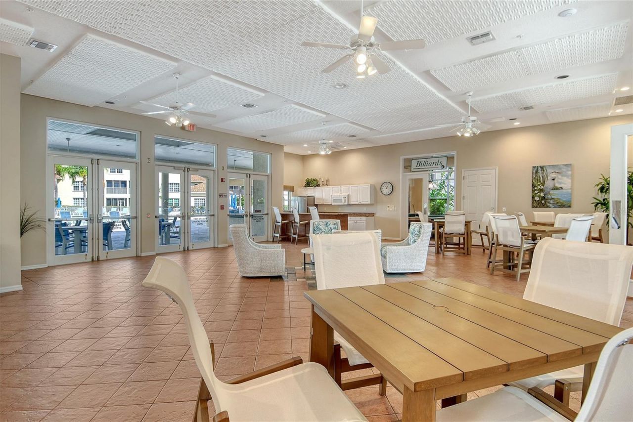 8370 Wingate Drive, Unit 724, Sarasota, FL 34238 Photo