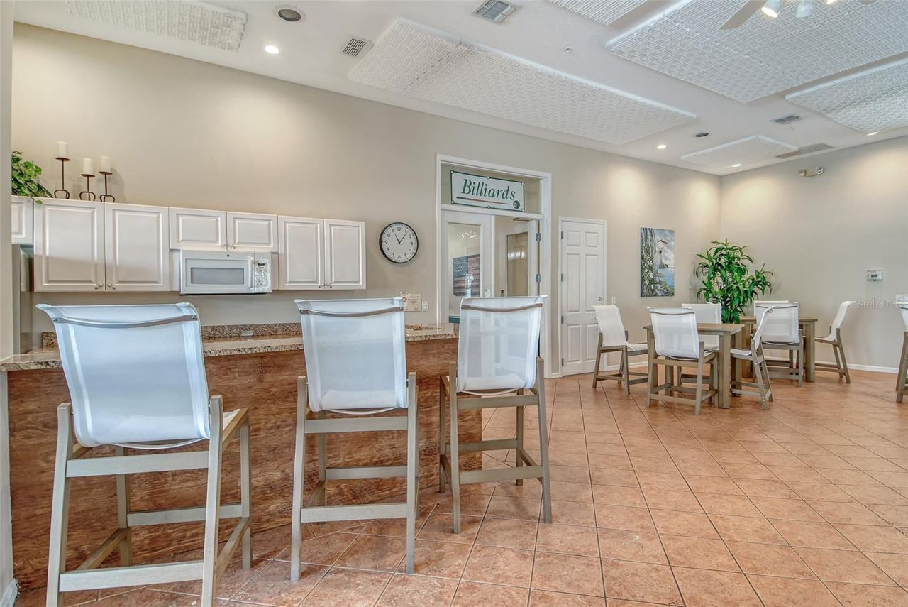 8370 Wingate Drive, Unit 724, Sarasota, FL 34238 Photo