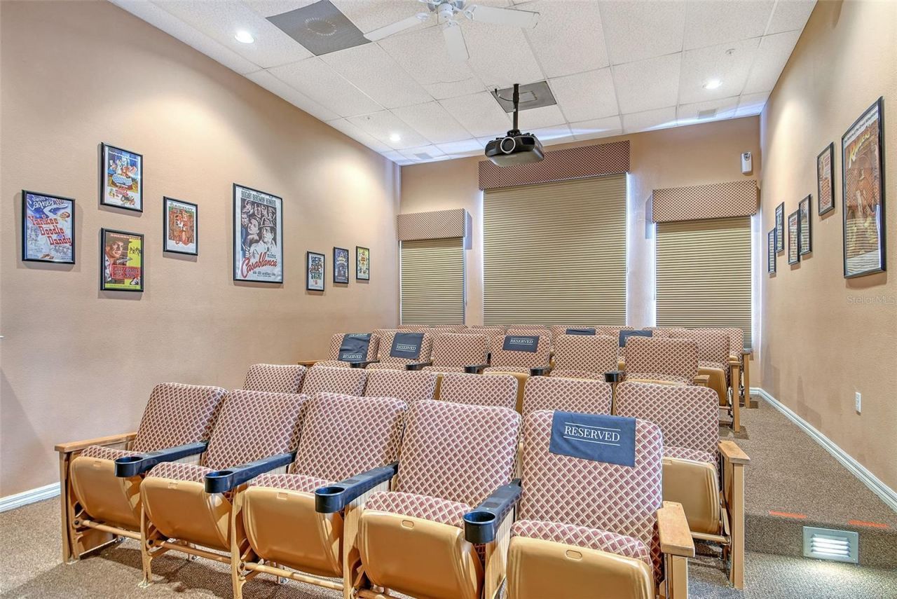 8370 Wingate Drive, Unit 724, Sarasota, FL 34238 Photo
