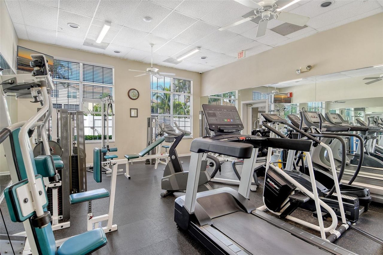 8370 Wingate Drive, Unit 724, Sarasota, FL 34238 Photo