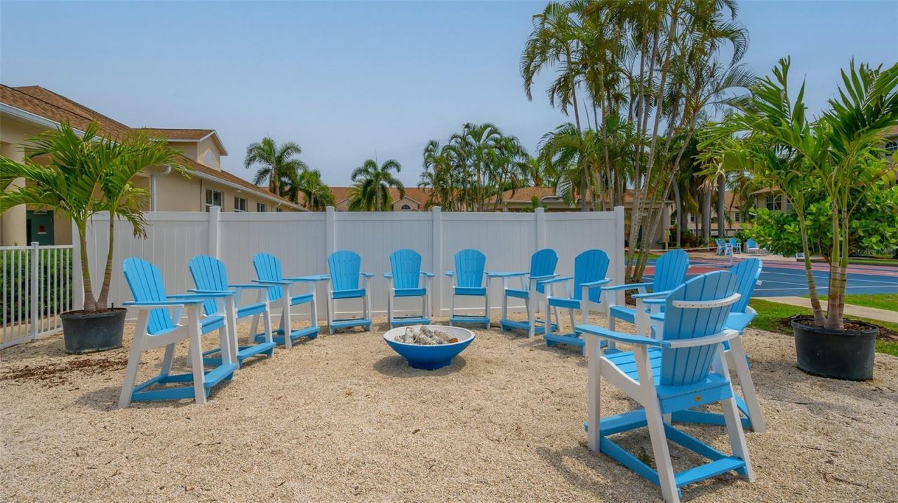 8370 Wingate Drive, Unit 724, Sarasota, FL 34238 Photo