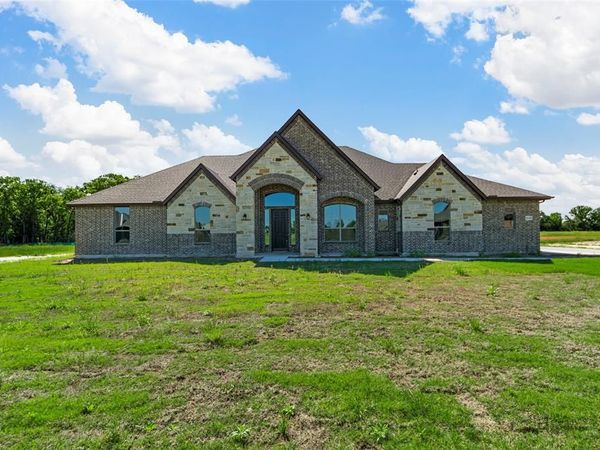 18227 DAKOTA Drive, Terrell, TX 75160