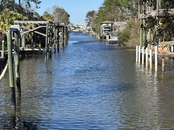 3262 Duke Dr, Gulf Breeze, FL 32563