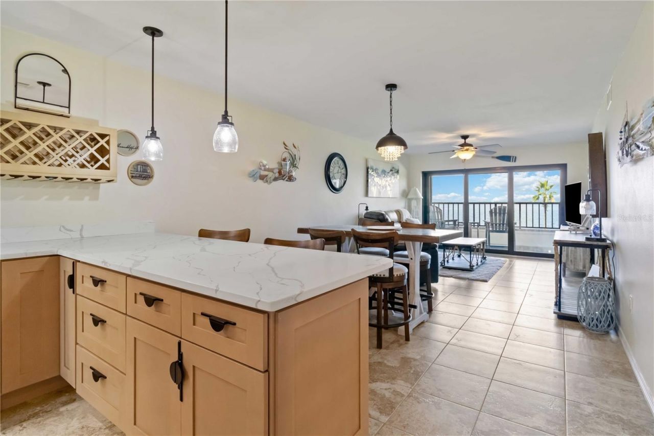 1500 Park Beach Circle, Unit 2F, Punta Gorda, FL 33950 Photo