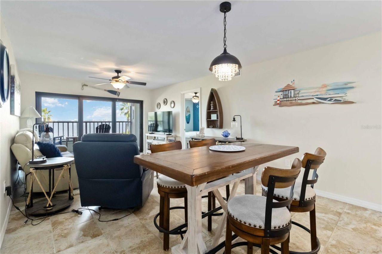 1500 Park Beach Circle, Unit 2F, Punta Gorda, FL 33950 Photo