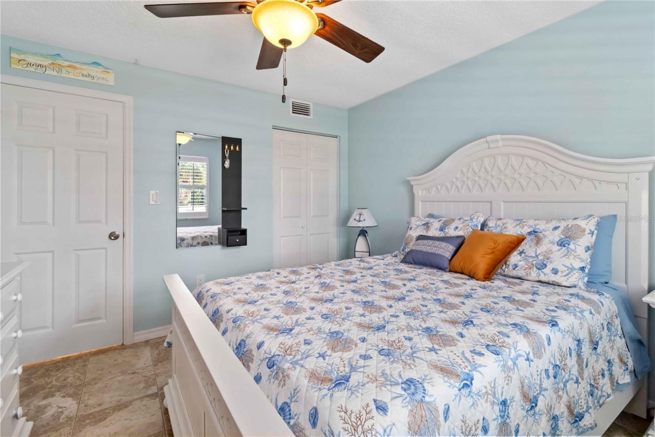 1500 Park Beach Circle, Unit 2F, Punta Gorda, FL 33950 Photo