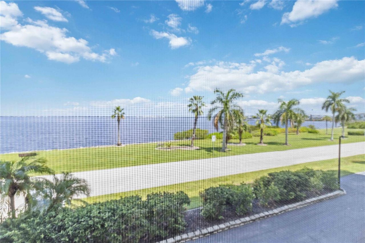 1500 Park Beach Circle, Unit 2F, Punta Gorda, FL 33950 Photo