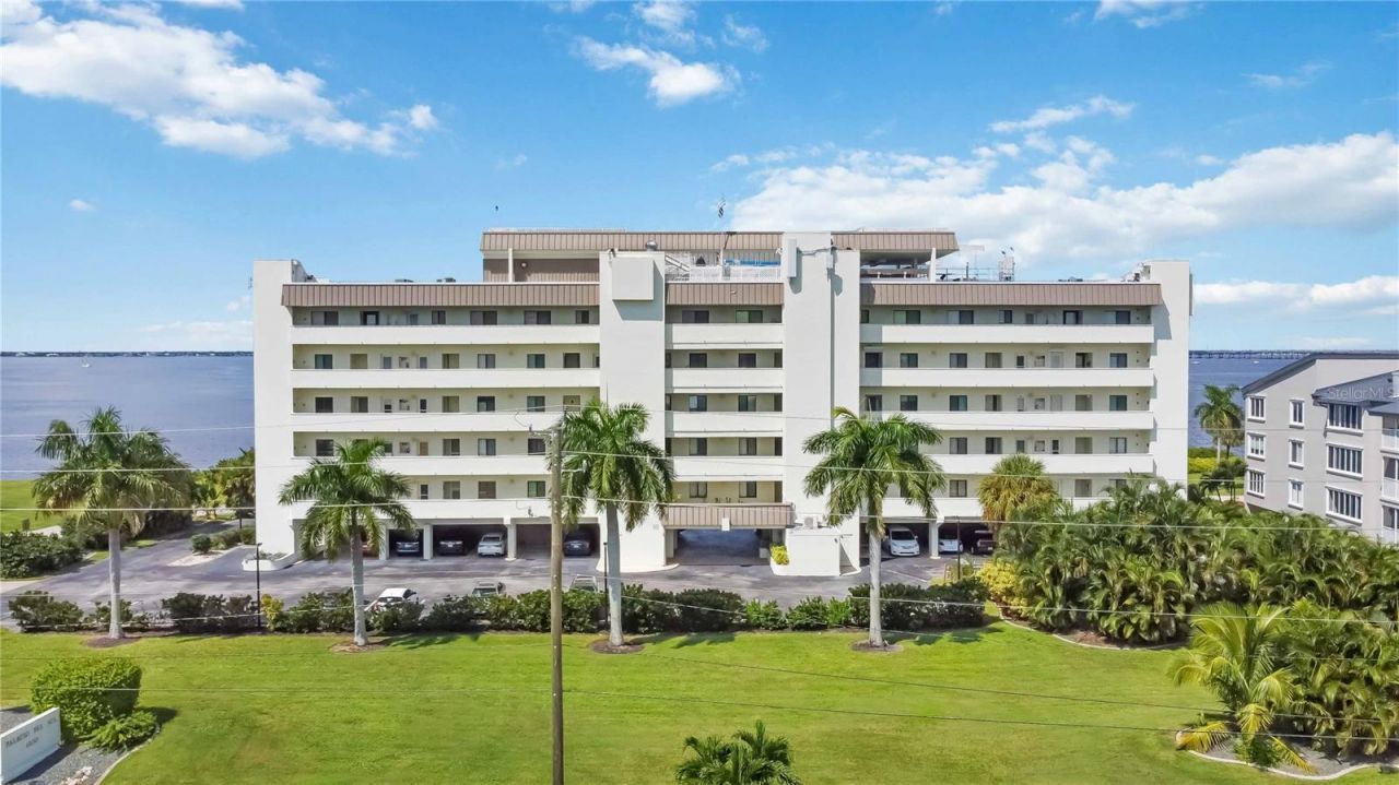 1500 Park Beach Circle, Unit 2F, Punta Gorda, FL 33950 Photo